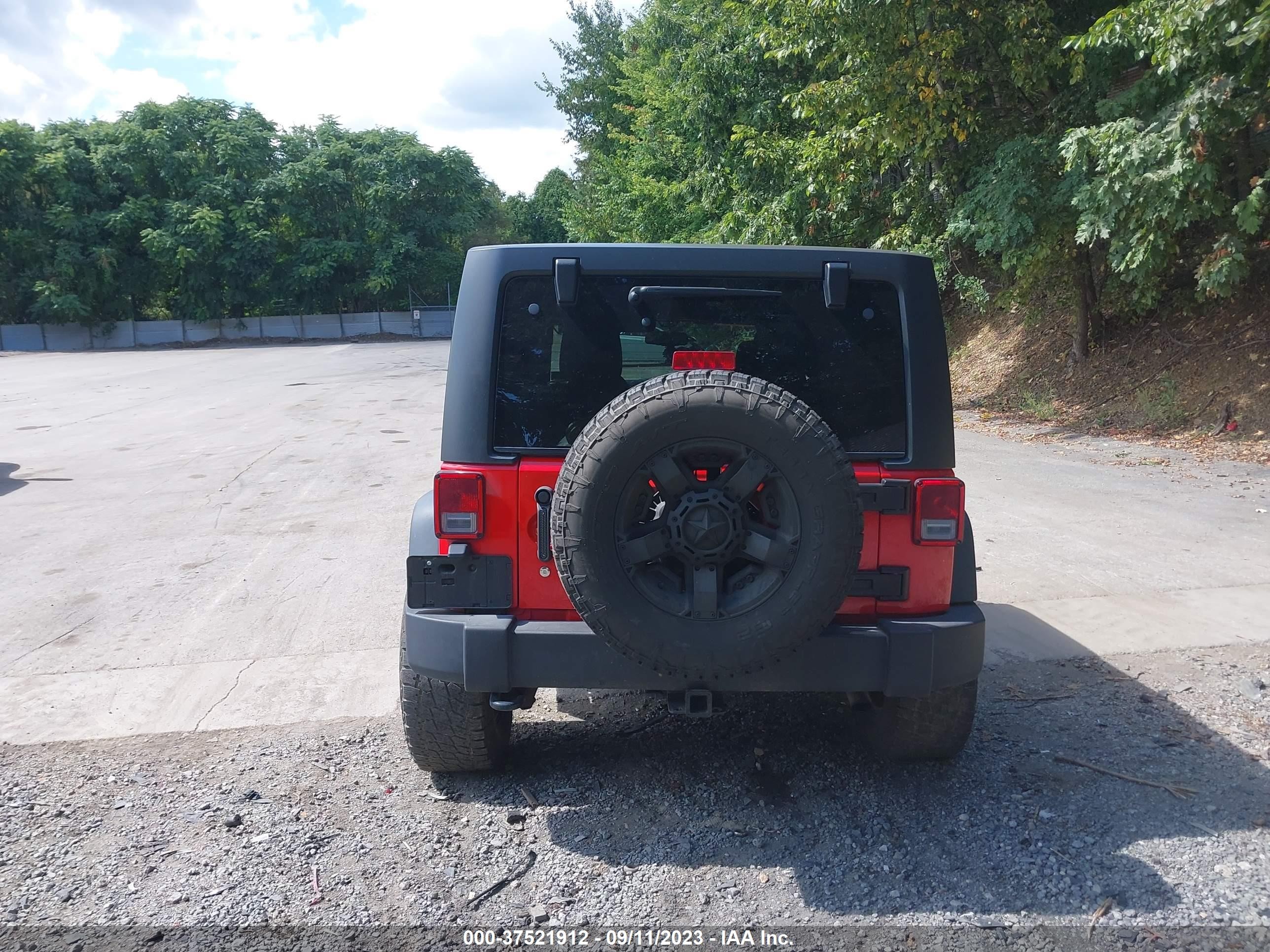 Photo 16 VIN: 1C4BJWDG5FL539706 - JEEP WRANGLER 