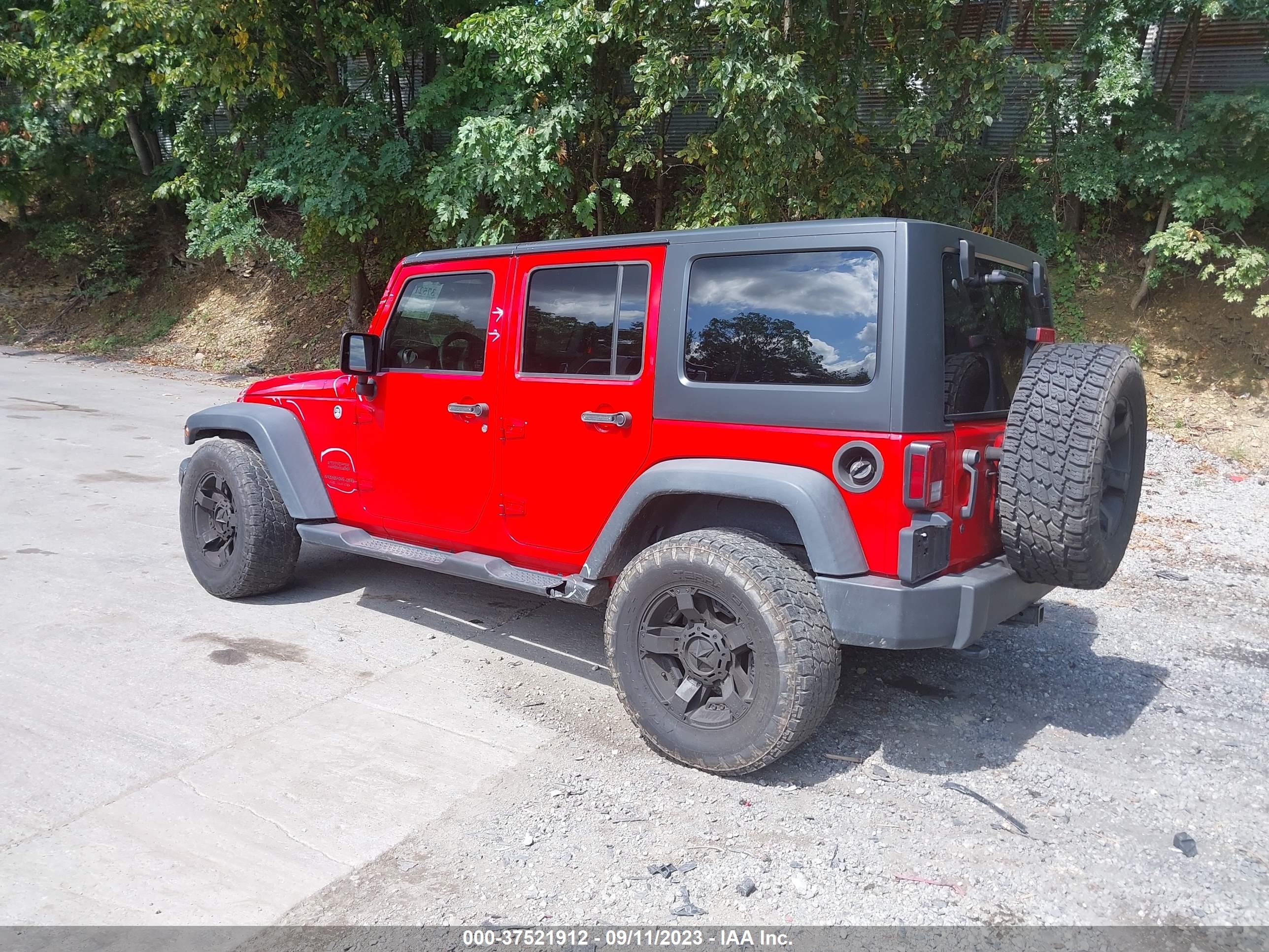 Photo 2 VIN: 1C4BJWDG5FL539706 - JEEP WRANGLER 