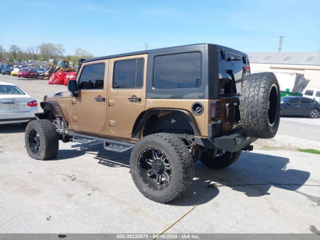 Photo 2 VIN: 1C4BJWDG5FL637571 - JEEP WRANGLER UNLIMITED 