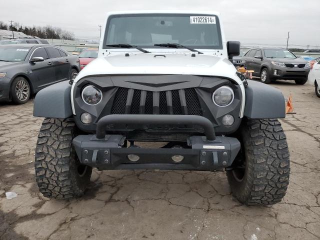 Photo 4 VIN: 1C4BJWDG5GL138349 - JEEP WRANGLER 