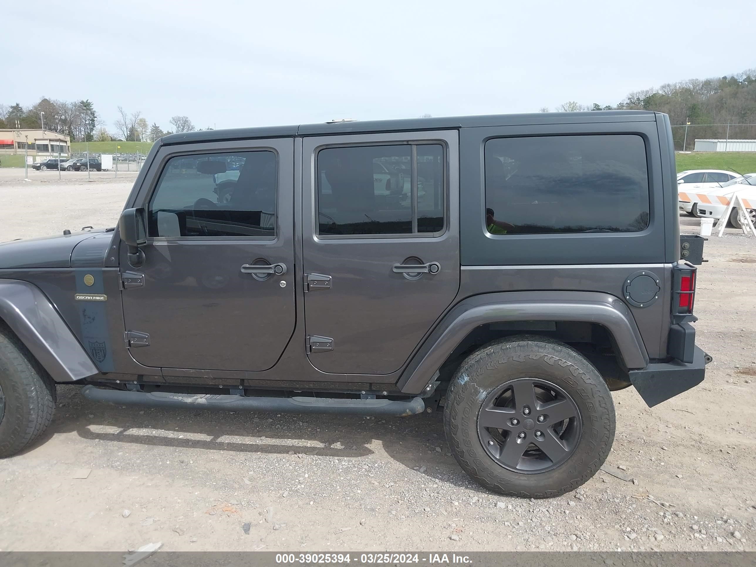 Photo 13 VIN: 1C4BJWDG5GL152896 - JEEP WRANGLER 