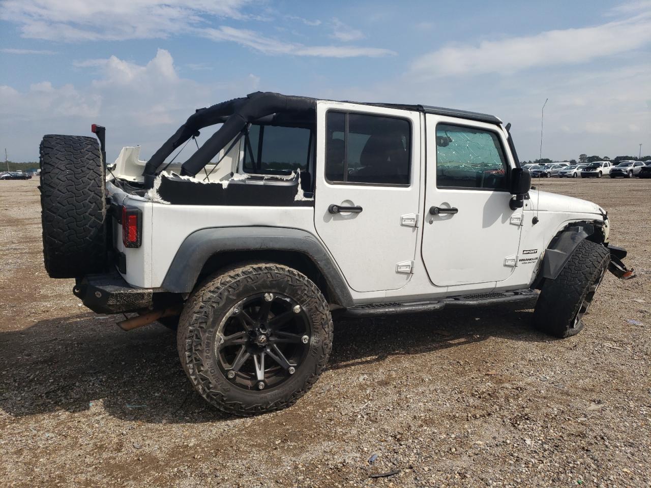 Photo 2 VIN: 1C4BJWDG5HL576872 - JEEP WRANGLER 