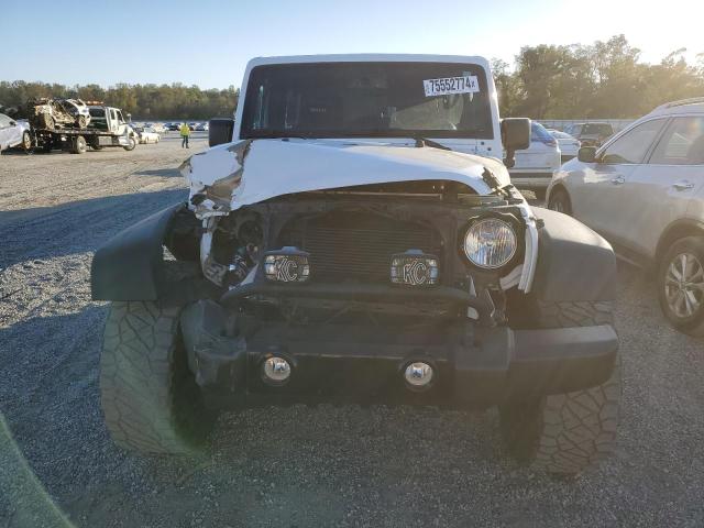 Photo 4 VIN: 1C4BJWDG5HL645592 - JEEP WRANGLER U 