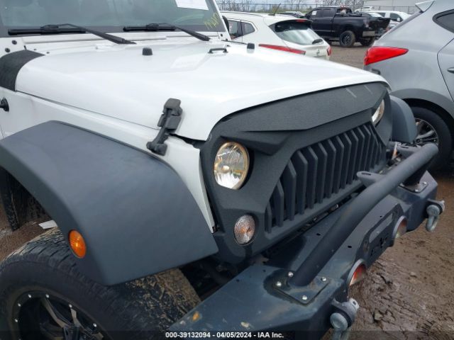 Photo 5 VIN: 1C4BJWDG5HL740699 - JEEP WRANGLER UNLIMITED 