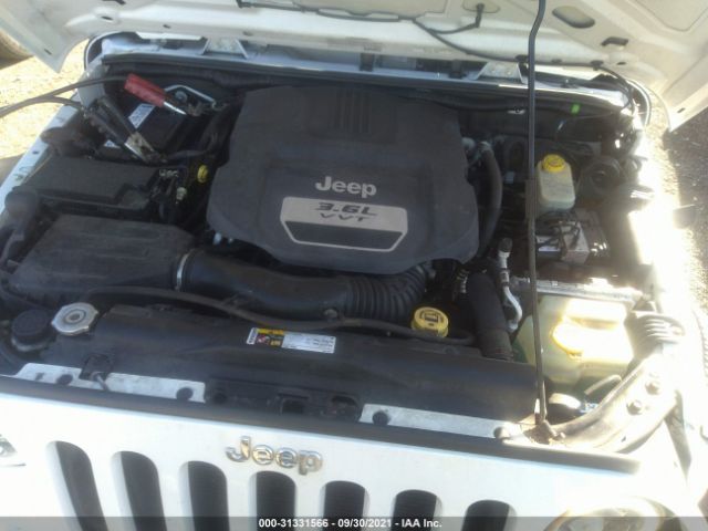 Photo 9 VIN: 1C4BJWDG6DL582271 - JEEP WRANGLER UNLIMITED 