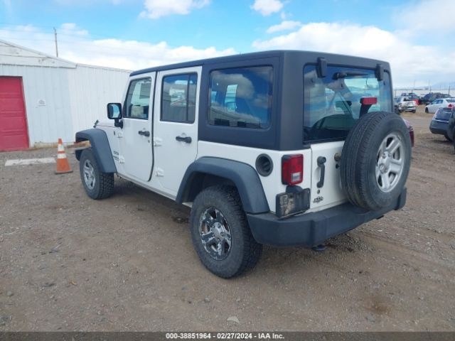 Photo 2 VIN: 1C4BJWDG6DL676957 - JEEP WRANGLER UNLIMITED 