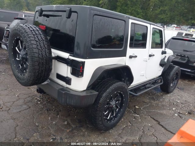 Photo 3 VIN: 1C4BJWDG6FL563500 - JEEP WRANGLER 