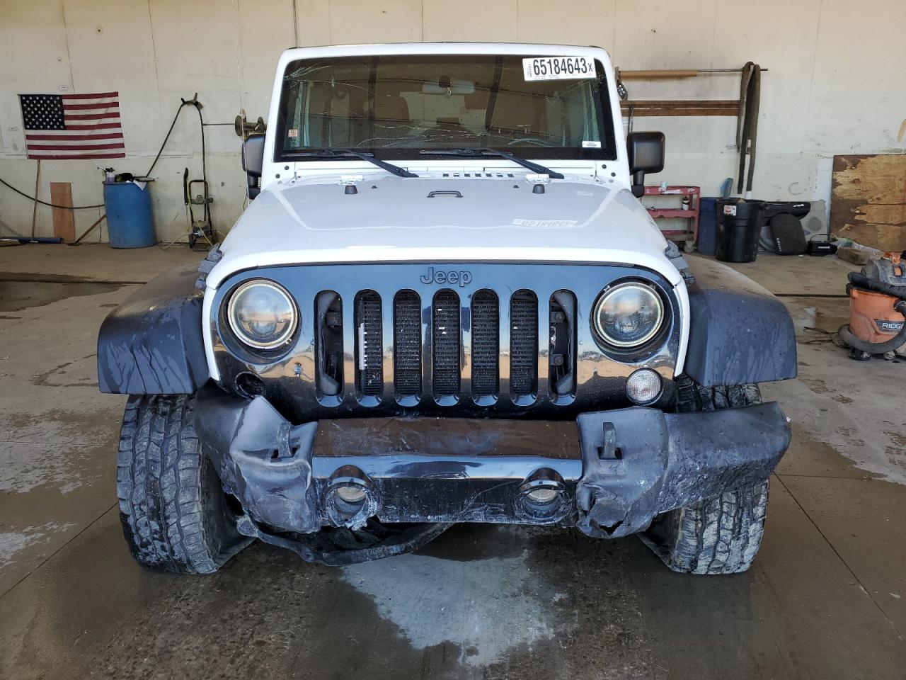 Photo 4 VIN: 1C4BJWDG6FL660860 - JEEP WRANGLER 