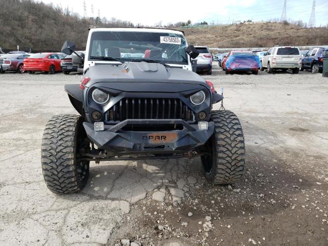 Photo 4 VIN: 1C4BJWDG6JL830238 - JEEP WRANGLER 