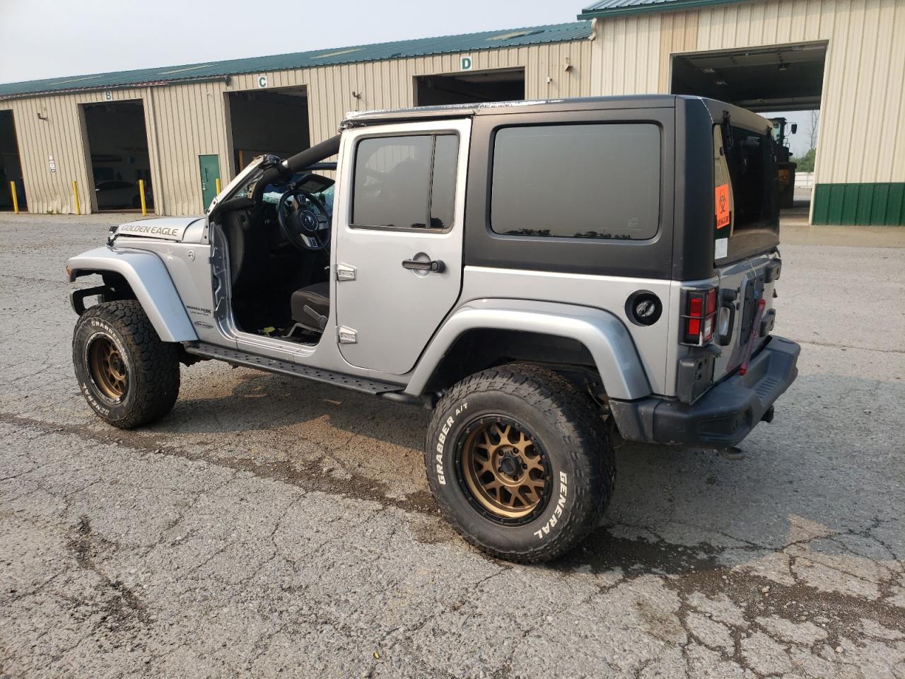 Photo 1 VIN: 1C4BJWDG6JL898703 - JEEP WRANGLER 