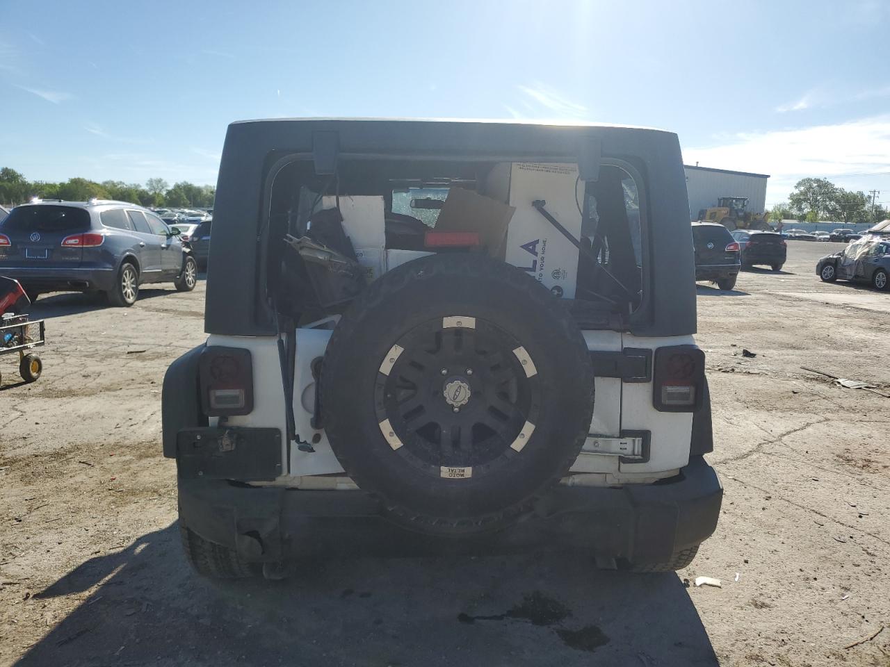 Photo 5 VIN: 1C4BJWDG7DL688180 - JEEP WRANGLER 