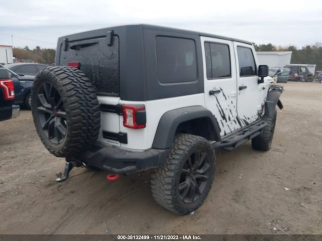 Photo 3 VIN: 1C4BJWDG7DL701543 - JEEP WRANGLER UNLIMITED 