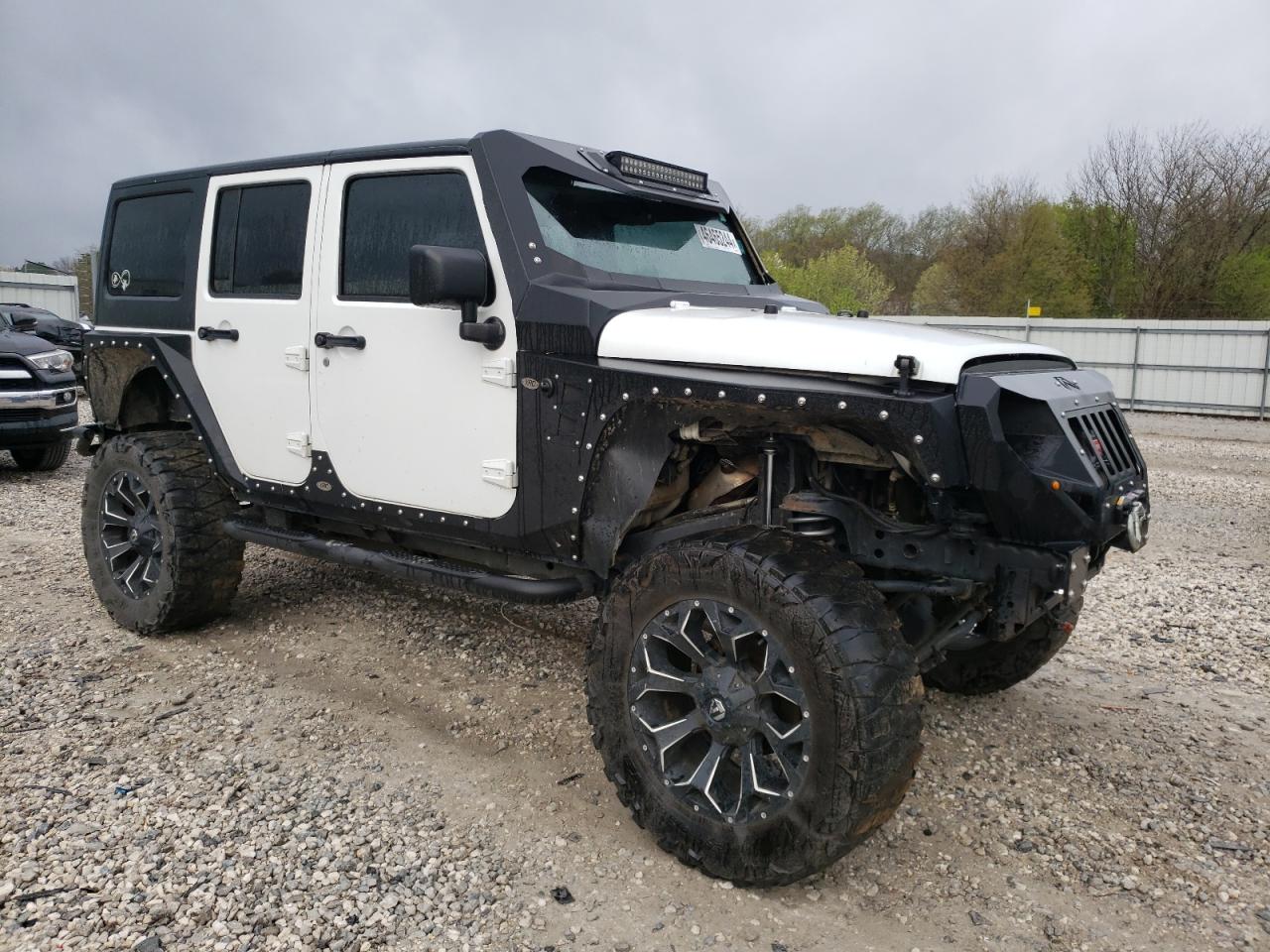 Photo 3 VIN: 1C4BJWDG7EL204378 - JEEP WRANGLER 