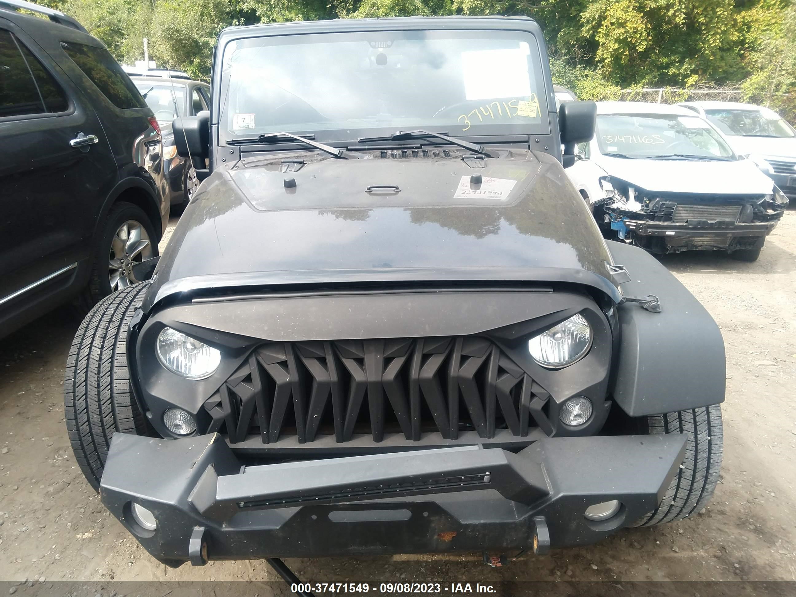 Photo 11 VIN: 1C4BJWDG7EL250504 - JEEP WRANGLER 