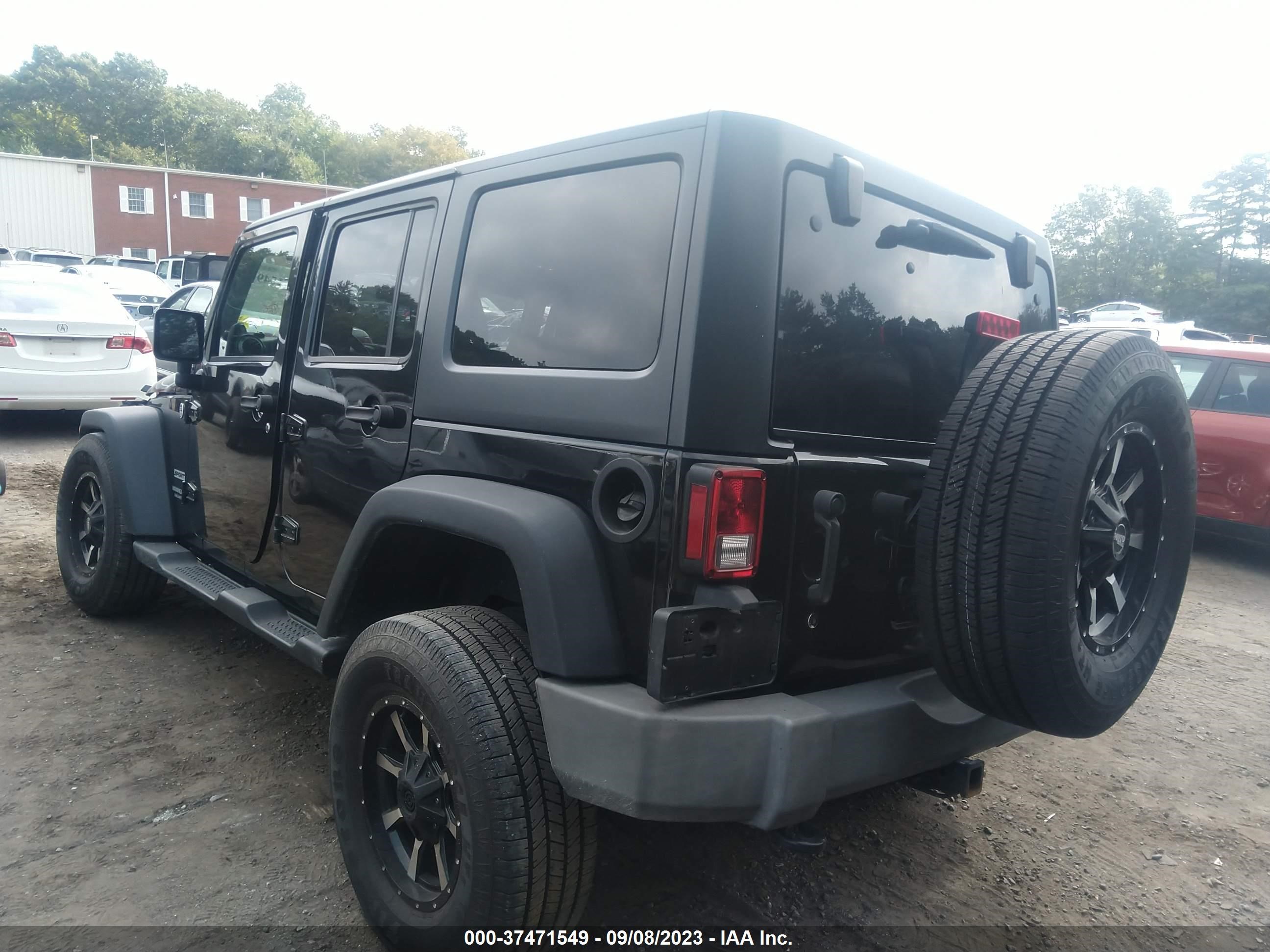 Photo 2 VIN: 1C4BJWDG7EL250504 - JEEP WRANGLER 