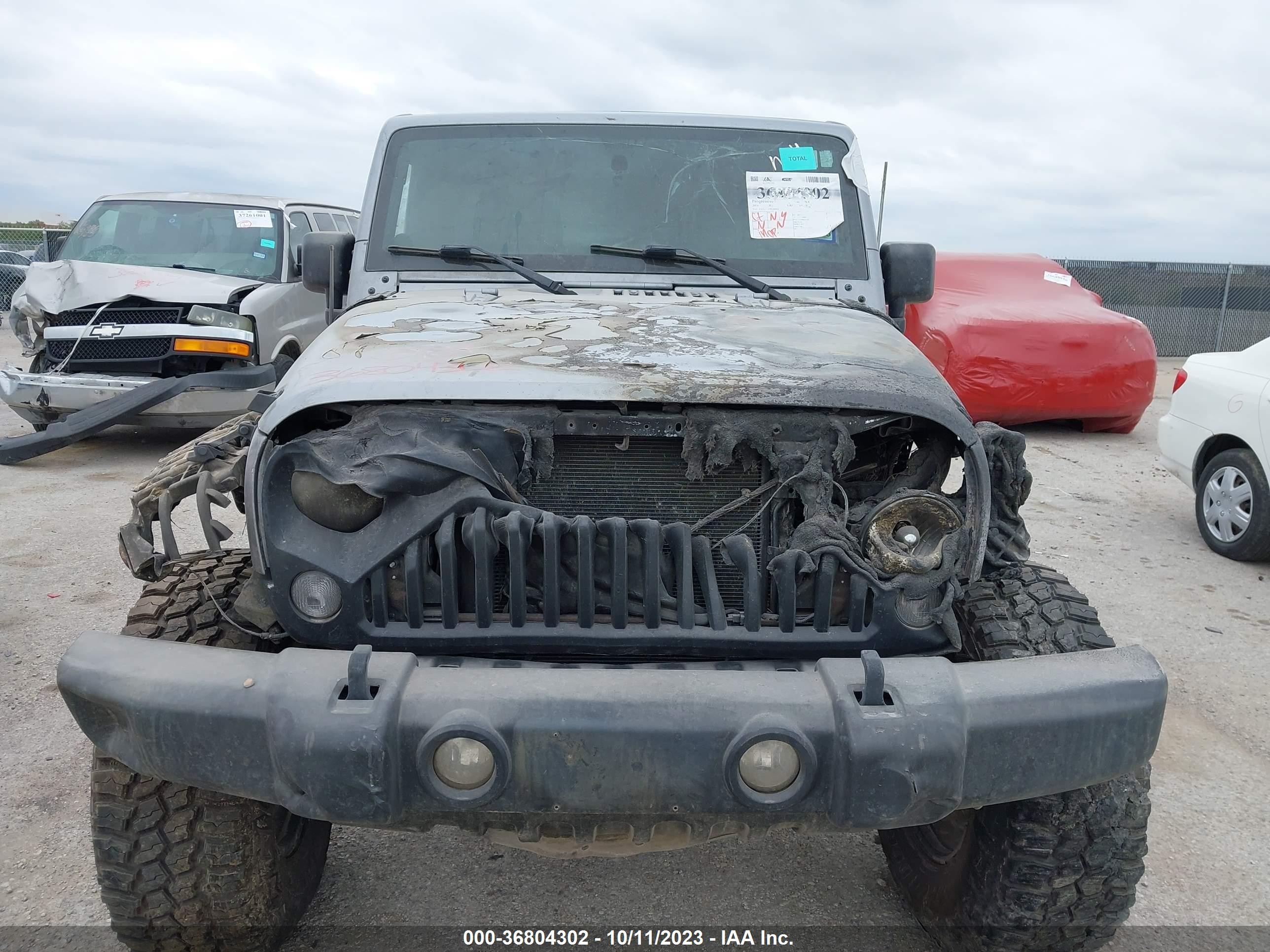 Photo 5 VIN: 1C4BJWDG7EL260028 - JEEP WRANGLER 