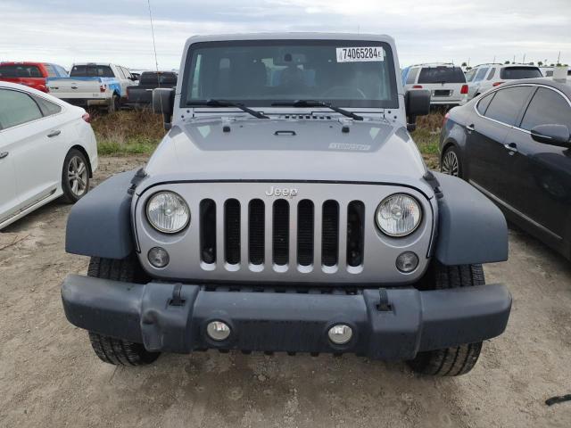 Photo 4 VIN: 1C4BJWDG7FL749790 - JEEP WRANGLER U 