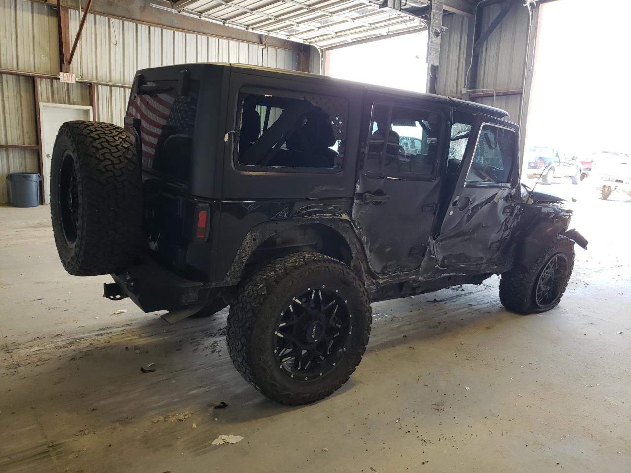 Photo 2 VIN: 1C4BJWDG7GL328704 - JEEP WRANGLER 