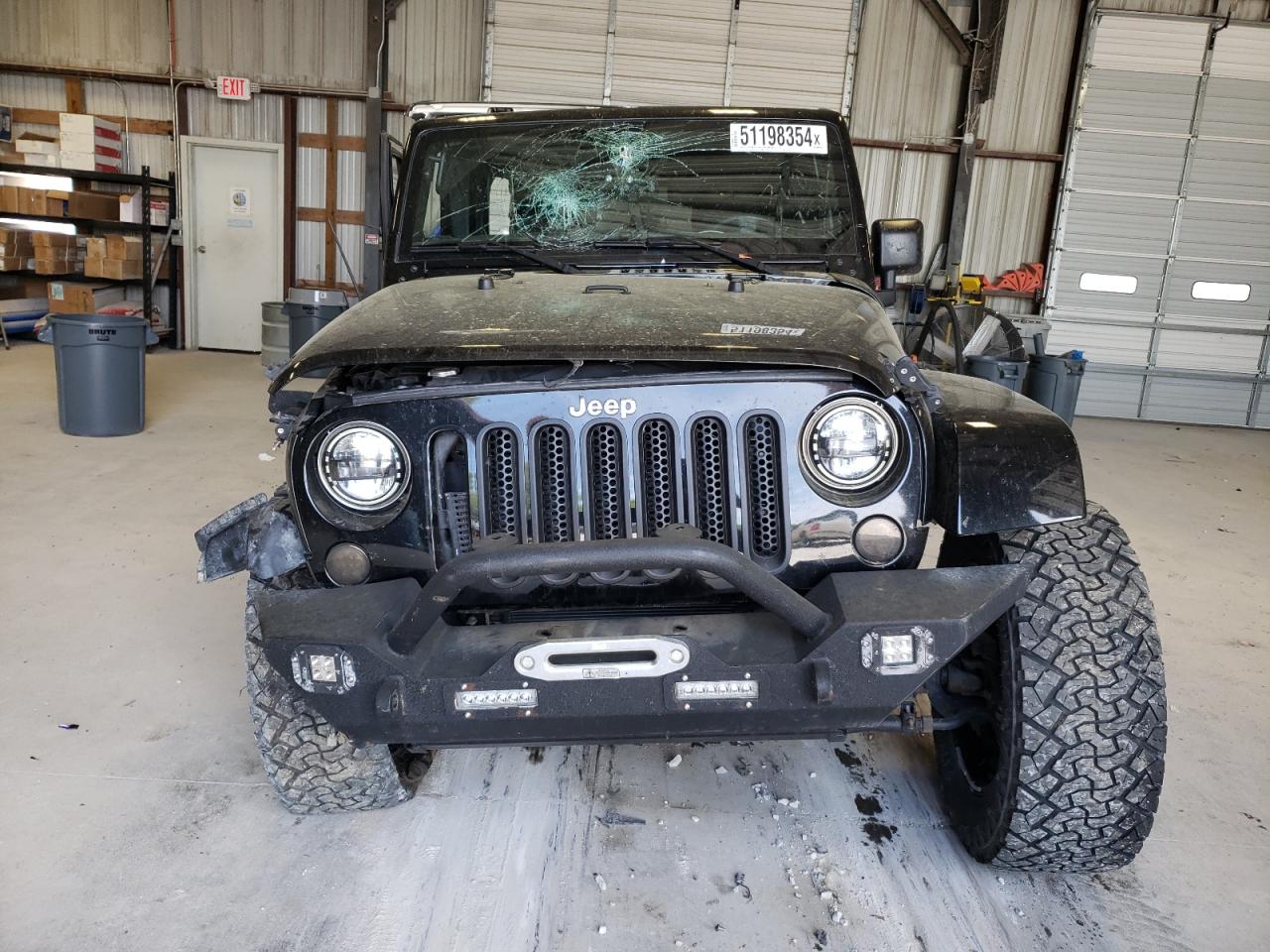 Photo 4 VIN: 1C4BJWDG7GL328704 - JEEP WRANGLER 