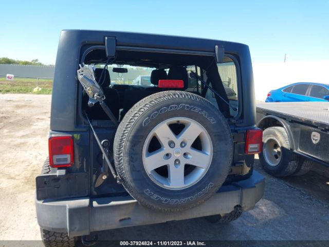 Photo 5 VIN: 1C4BJWDG7HL719904 - JEEP WRANGLER UNLIMITED 