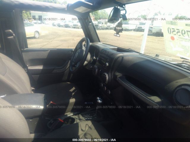 Photo 4 VIN: 1C4BJWDG7JL832063 - JEEP WRANGLER JK UNLIMITED 