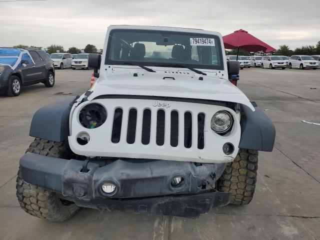 Photo 4 VIN: 1C4BJWDG7JL865323 - JEEP WRANGLER U 