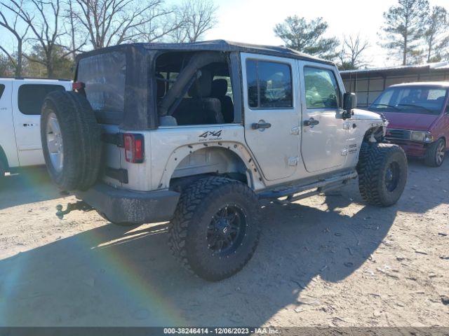 Photo 3 VIN: 1C4BJWDG8CL102584 - JEEP WRANGLER UNLIMITED 