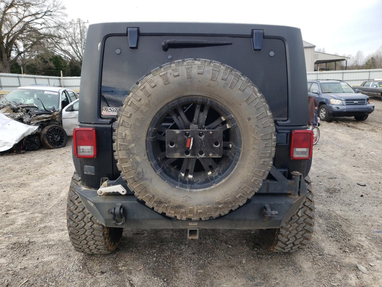 Photo 5 VIN: 1C4BJWDG8DL537977 - JEEP WRANGLER 