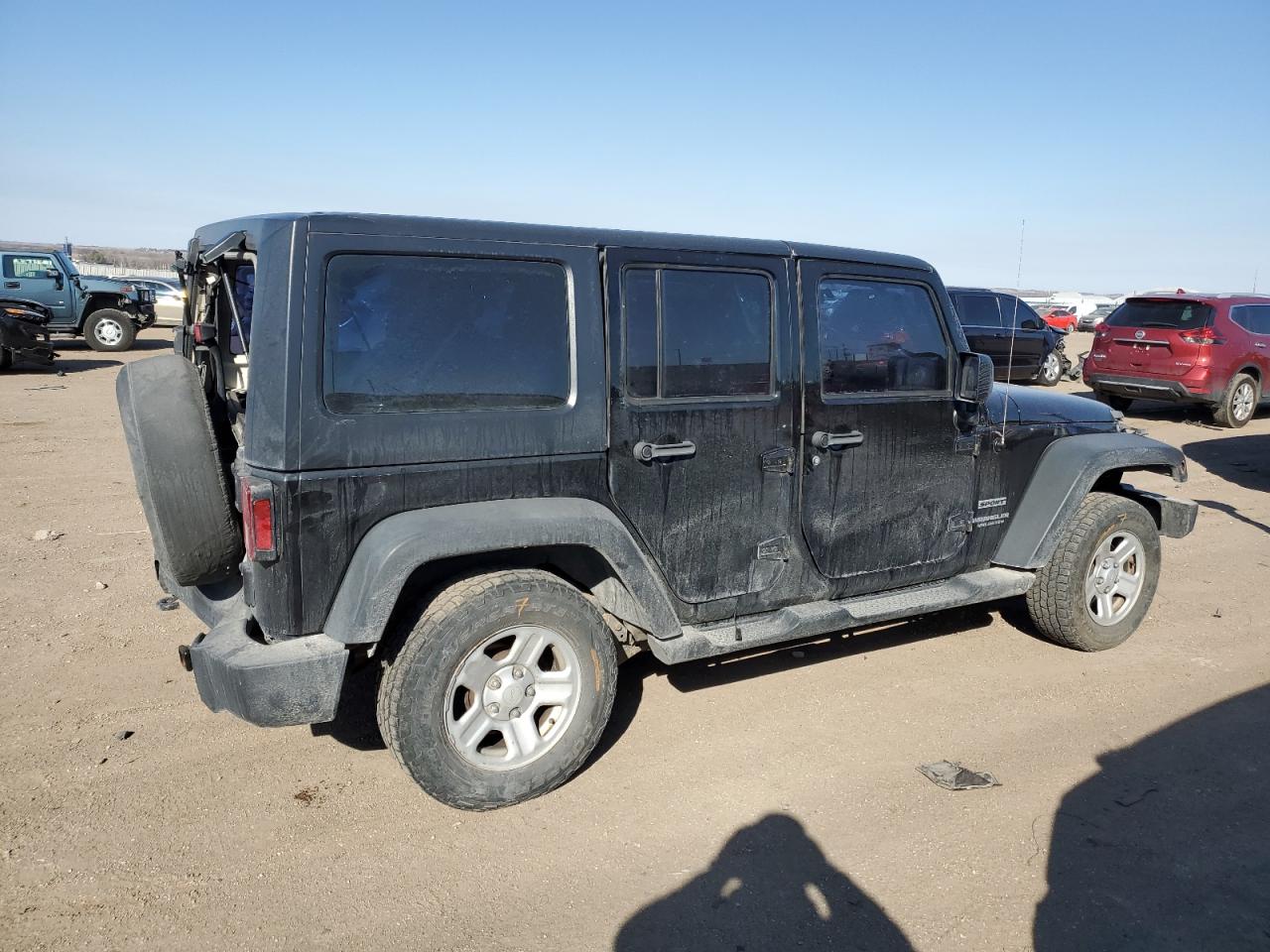 Photo 2 VIN: 1C4BJWDG8DL657990 - JEEP WRANGLER 