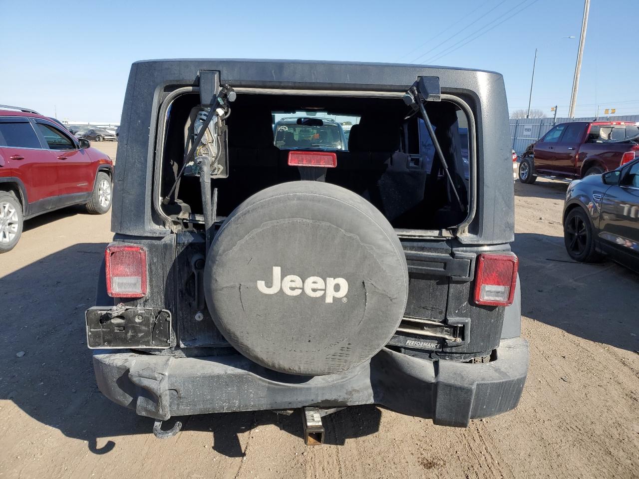 Photo 5 VIN: 1C4BJWDG8DL657990 - JEEP WRANGLER 