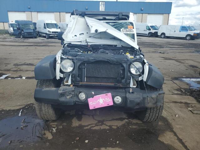 Photo 4 VIN: 1C4BJWDG8DL698023 - JEEP WRANGLER U 