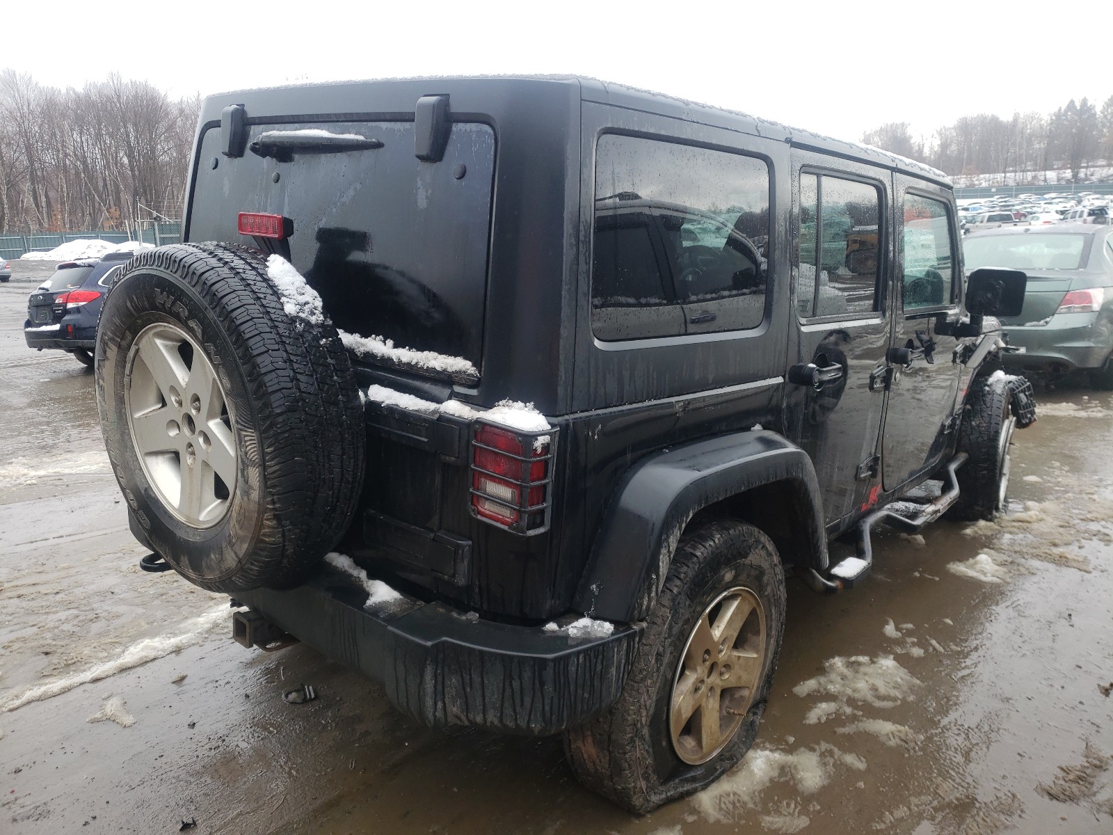 Photo 3 VIN: 1C4BJWDG8DL702605 - JEEP WRANGLER U 