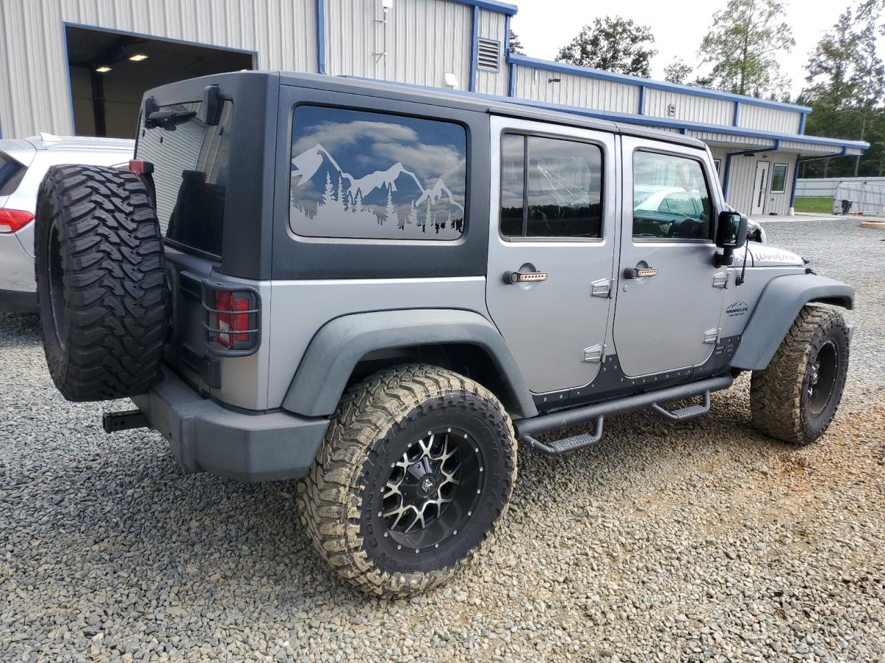 Photo 2 VIN: 1C4BJWDG8DL706461 - JEEP WRANGLER 