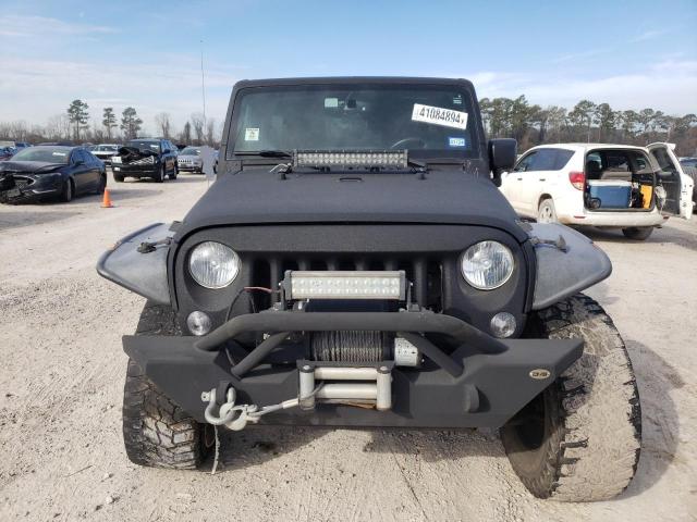 Photo 4 VIN: 1C4BJWDG8FL700842 - JEEP WRANGLER 