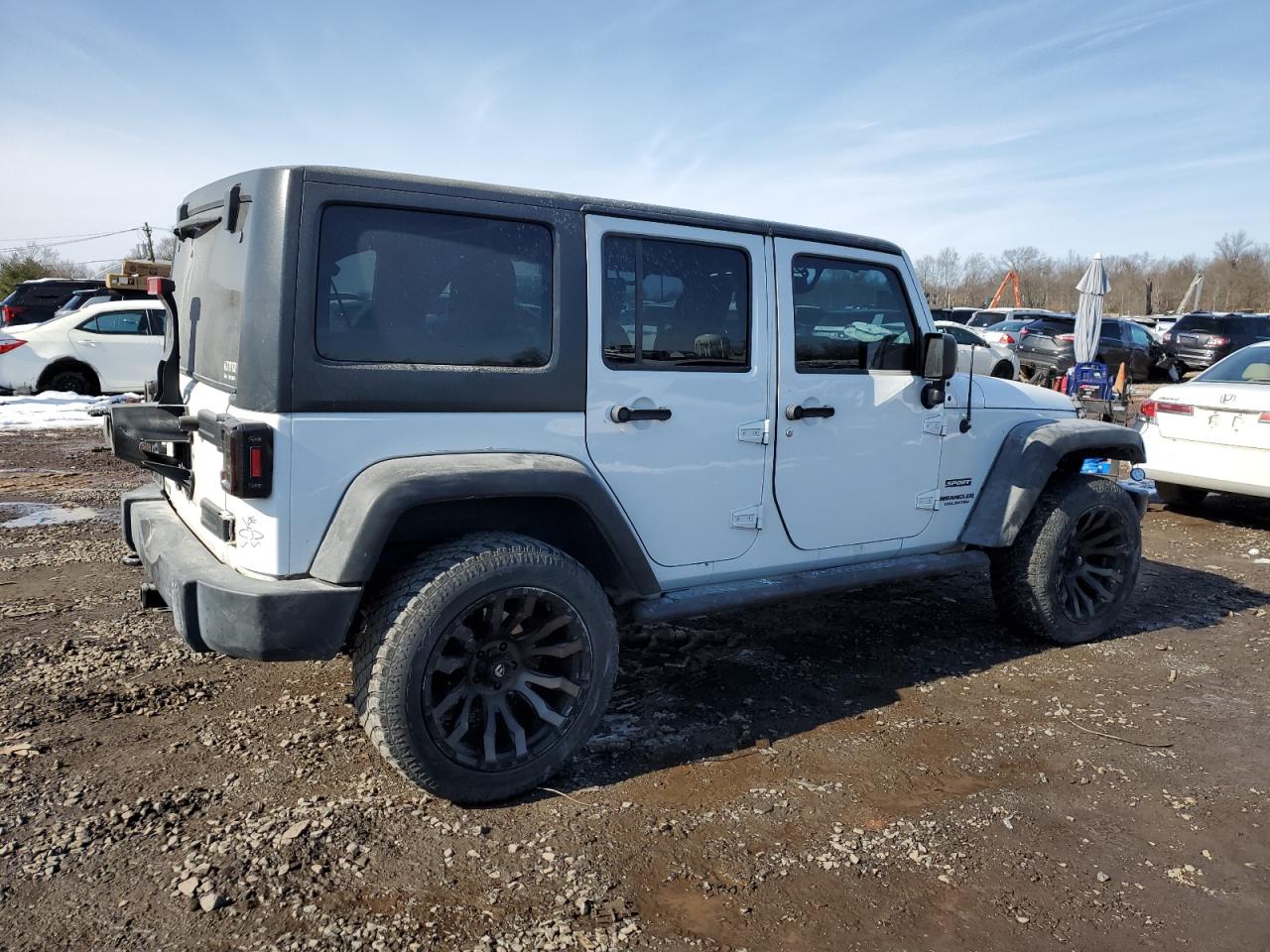 Photo 2 VIN: 1C4BJWDG8HL560794 - JEEP WRANGLER 