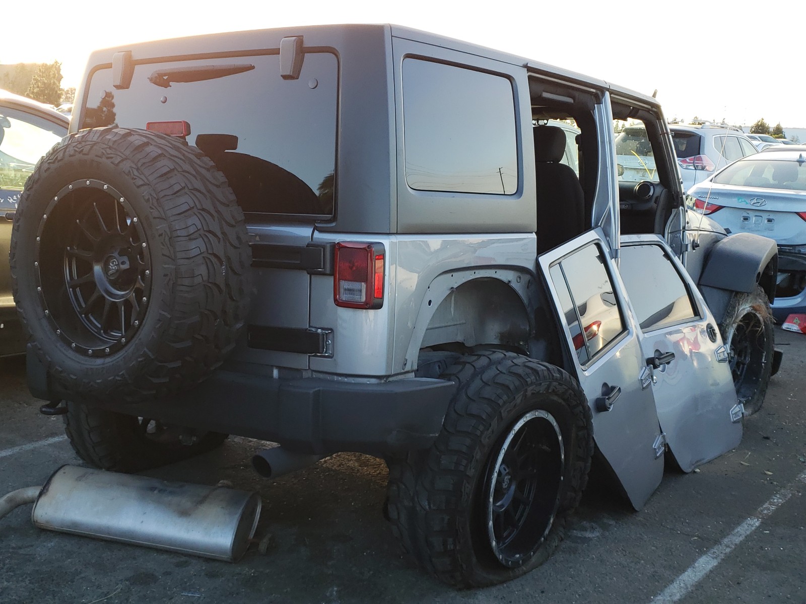 Photo 3 VIN: 1C4BJWDG8HL576641 - JEEP WRANGLER UNLIMITED 