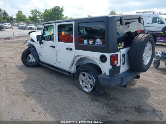 Photo 2 VIN: 1C4BJWDG8JL860308 - JEEP WRANGLER JK 