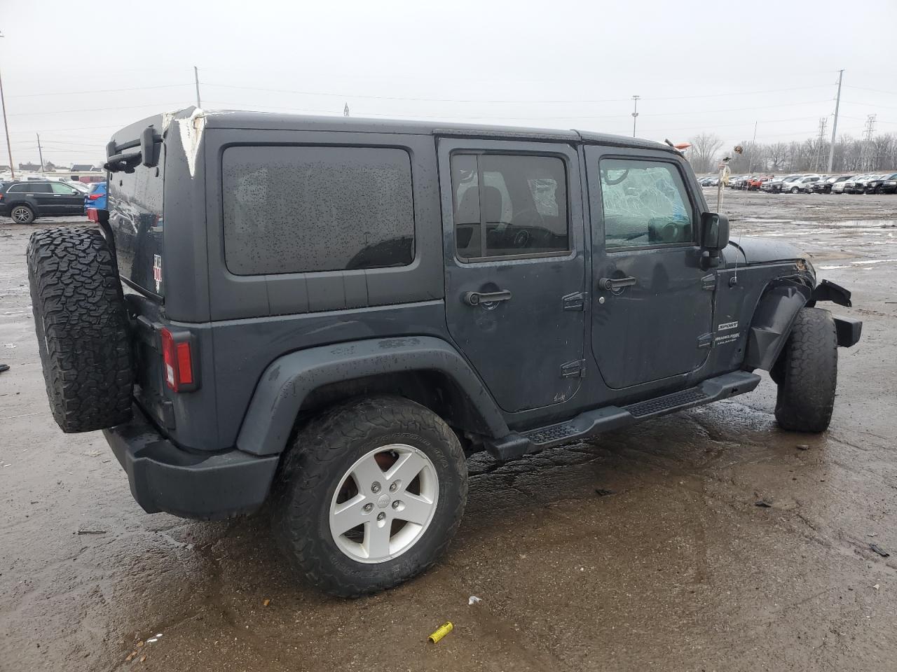 Photo 2 VIN: 1C4BJWDG8JL875102 - JEEP WRANGLER 