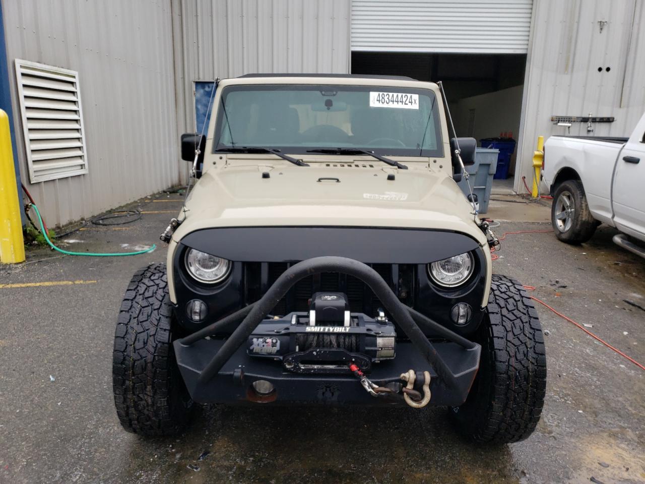 Photo 4 VIN: 1C4BJWDG8JL878601 - JEEP WRANGLER 