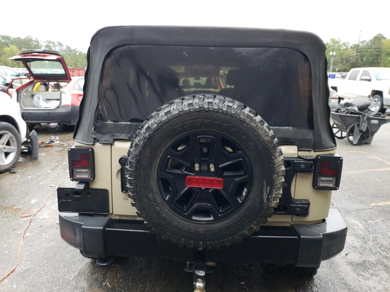 Photo 5 VIN: 1C4BJWDG8JL878601 - JEEP WRANGLER 