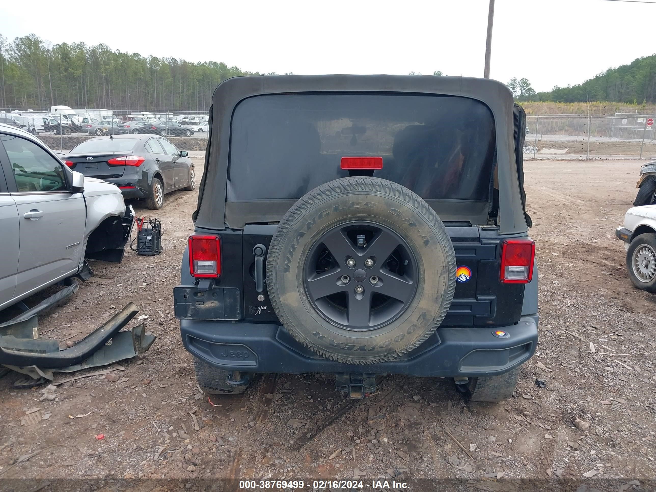 Photo 15 VIN: 1C4BJWDG8JL896385 - JEEP WRANGLER 