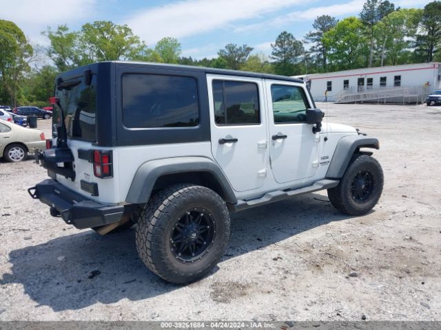 Photo 3 VIN: 1C4BJWDG9CL158064 - JEEP WRANGLER UNLIMITED 