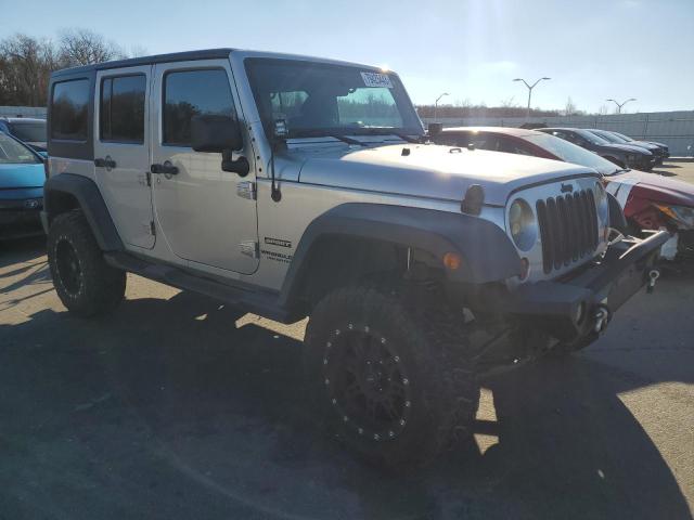 Photo 3 VIN: 1C4BJWDG9CL276776 - JEEP WRANGLER 