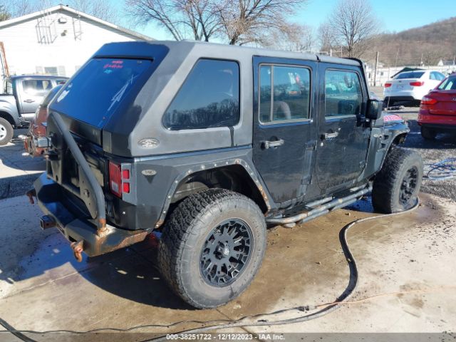 Photo 3 VIN: 1C4BJWDG9DL582202 - JEEP WRANGLER UNLIMITED 