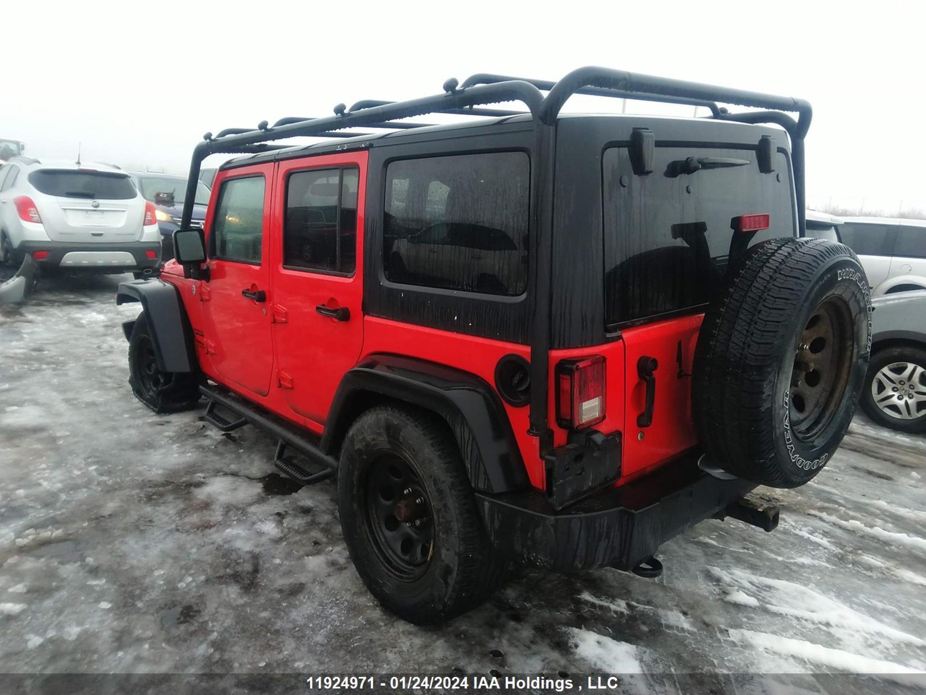 Photo 2 VIN: 1C4BJWDG9FL513867 - JEEP WRANGLER 