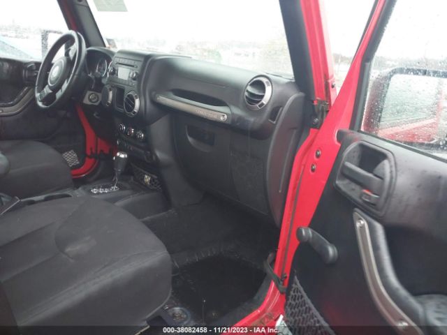 Photo 4 VIN: 1C4BJWDG9FL692783 - JEEP WRANGLER UNLIMITED 