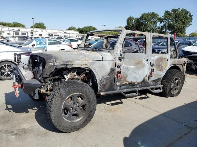 Photo 0 VIN: 1C4BJWDG9FL718136 - JEEP WRANGLER U 