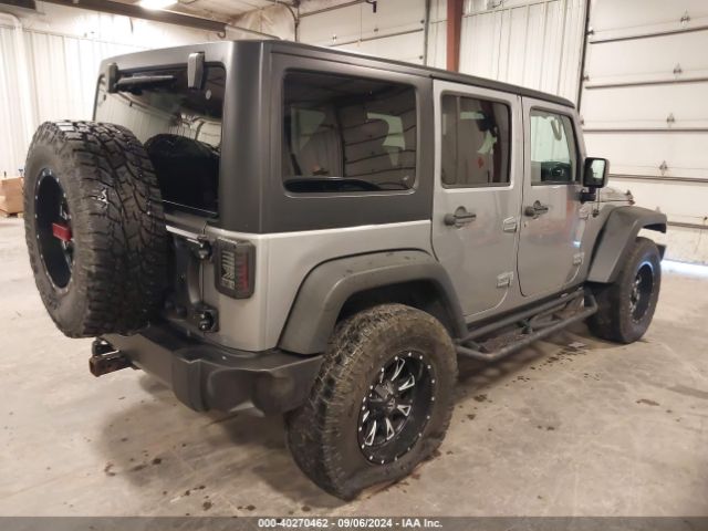 Photo 3 VIN: 1C4BJWDG9GL142159 - JEEP WRANGLER 