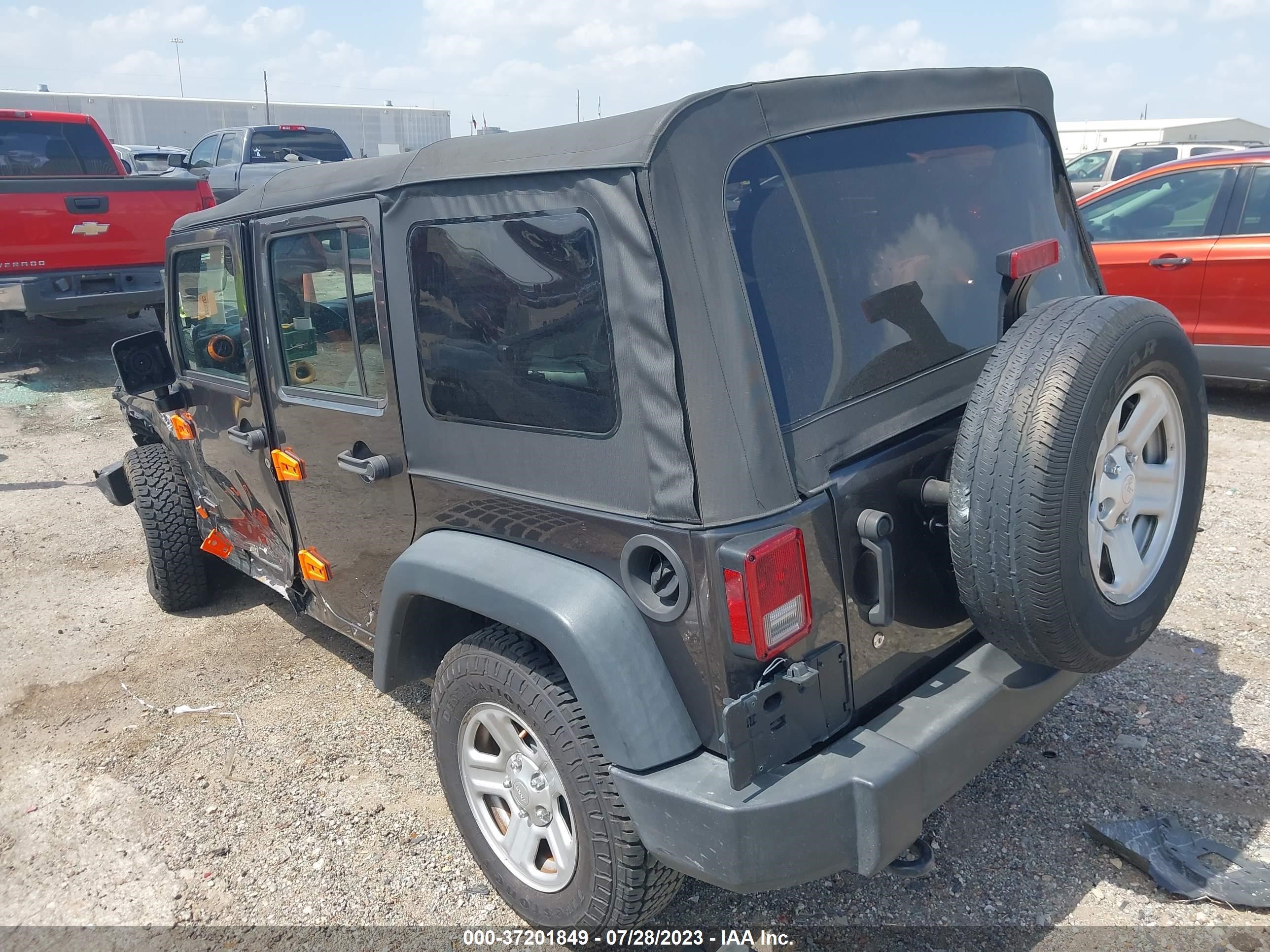 Photo 2 VIN: 1C4BJWDG9GL235098 - JEEP WRANGLER 