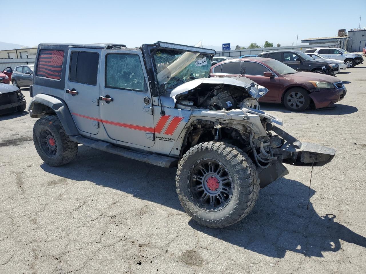 Photo 3 VIN: 1C4BJWDG9GL267582 - JEEP WRANGLER 